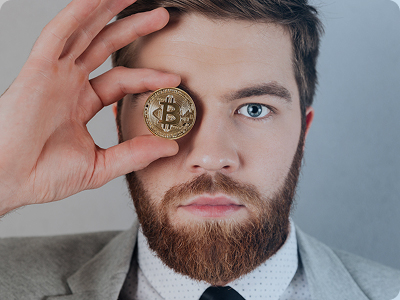 Julian Wolf – Chief Analyst bei Bitcoin Titan Pro